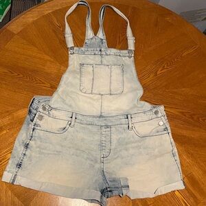 No Boundaries Stretchy Light Blue Acid Wash Denim Shorts Overalls Size 15-17 XL